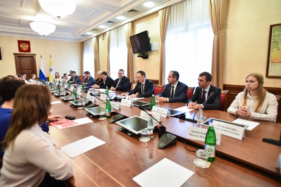 Молодые профессионалы Ставрополья встретились с руководством региона