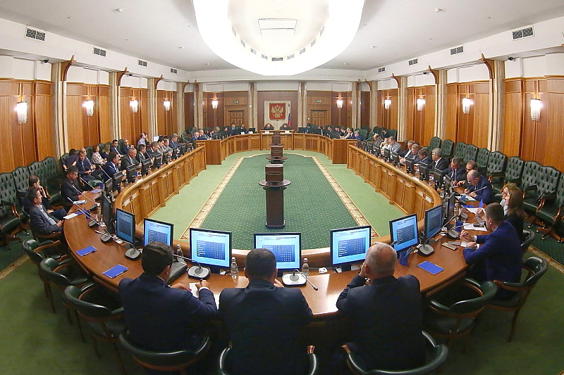 Итоги первого этапа перехода на онлайн-кассы обсудили в ФНС России