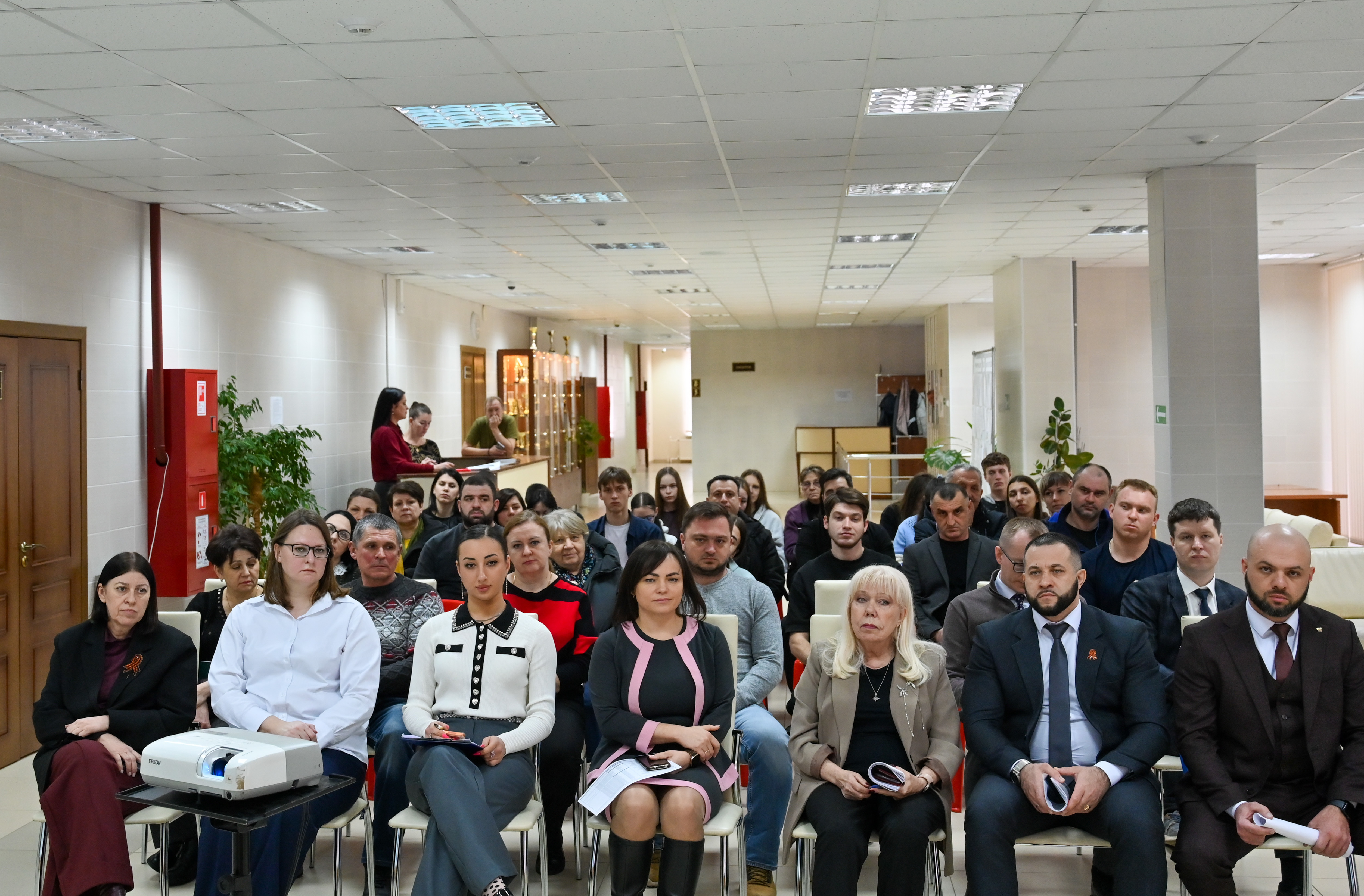 Руководитель аппарата бизнес-уполномоченного Ставропольского края Павел Аветиков встретился с предпринимателями Изобильненского округа