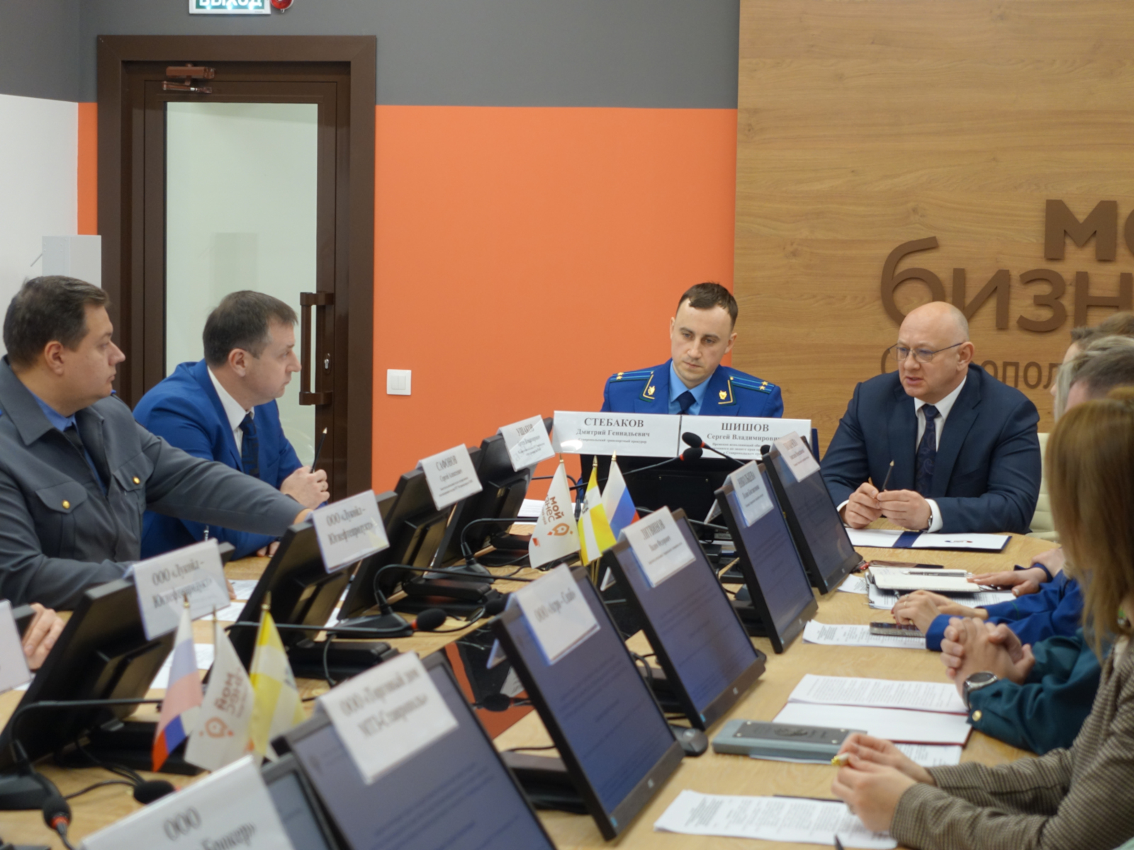 Ставропольский транспортный прокурор и бизнес-уполномоченный обсудили правоприменительную практику и новые подходы к контролю на транспорте